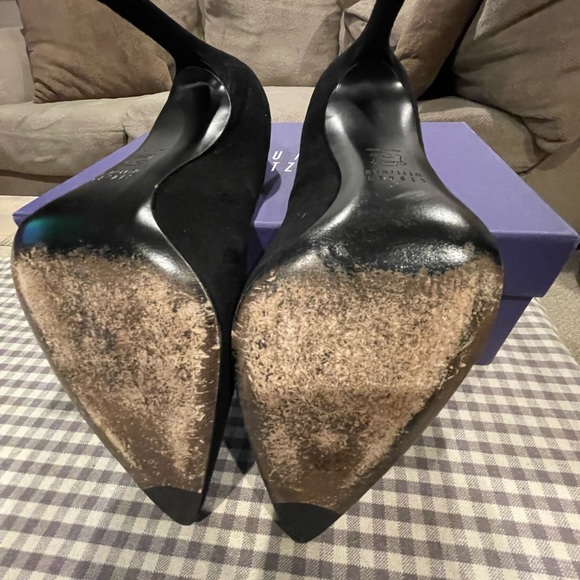 Stuart Weitzman Queen Pointed Toe pump - Picture 4 of 6
